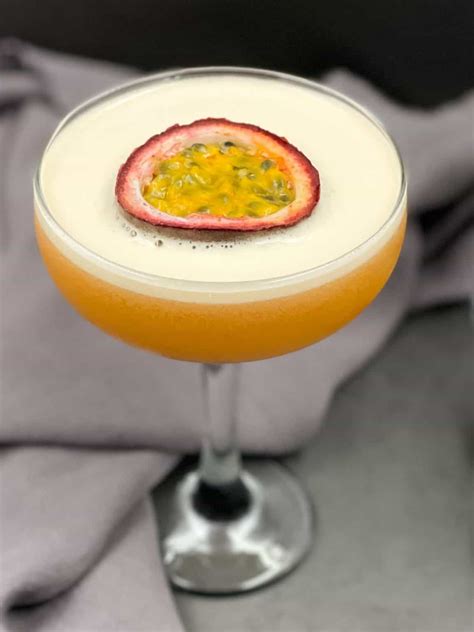 passion fruit martini ingredients